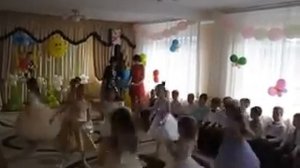 Танец "Модница" (Как-то моя мама в магазин ушла...)
