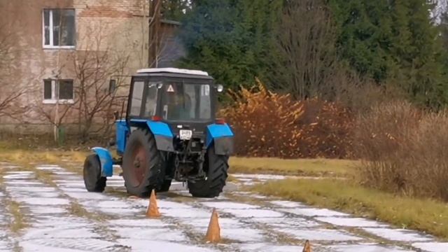Мастер-класс "Вождение трактора" смотреть онлайн