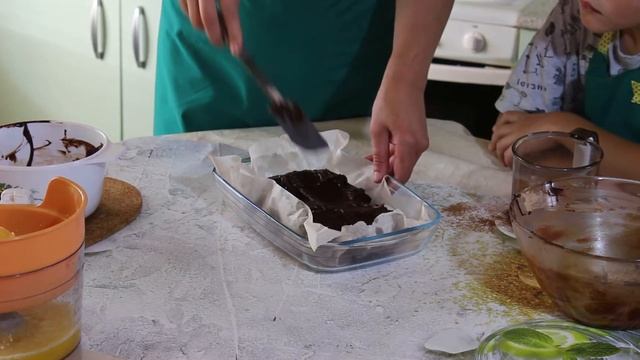 [Brownie] Как приготовить вкусный десерт к чаю? Настоящий Американский Brownie! смотреть онлайн