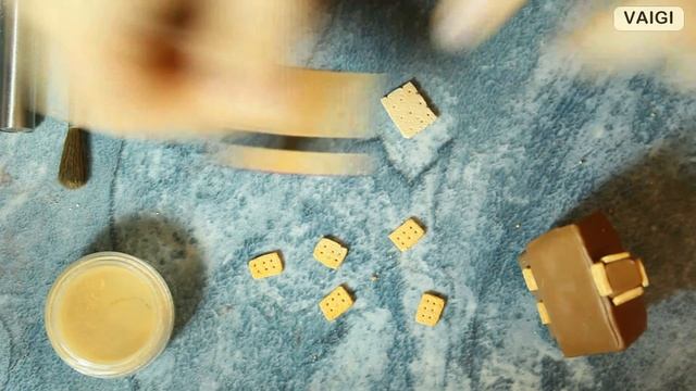 Пряничный домик из пластики ○ Toni Ellison ○ Gingerbread house craft kit by Toni Ellison ○ VAIGI смотреть онлайн