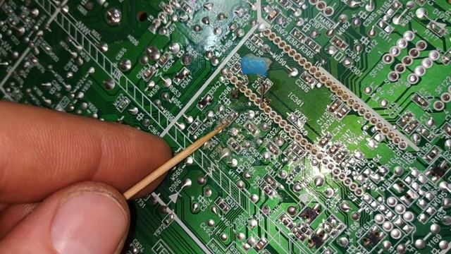 Зубочистка- диагностический прибор для ремонта телевизоров.