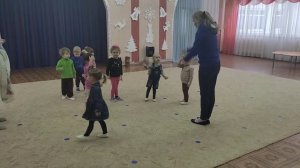 Игра "Волшебный платочек" 1 младшая группа "Ромашка"