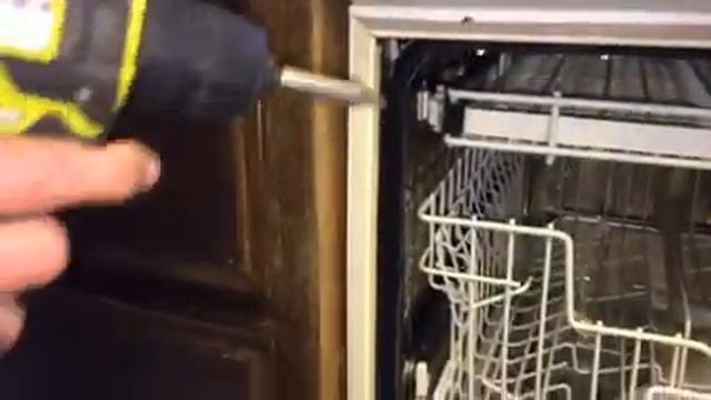 Miele Dishwasher -- Simple Door Tension adjustment--Easy Fix смотреть онлайн