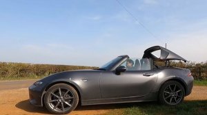 The Roof Mechanism In Action | Mazda MX-5 Miata RF