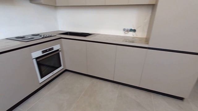 Кухня угловая #4 (2024). Монтаж угловой кухни с еврозамком столешницы и фурнитурой Blum. смотреть онлайн