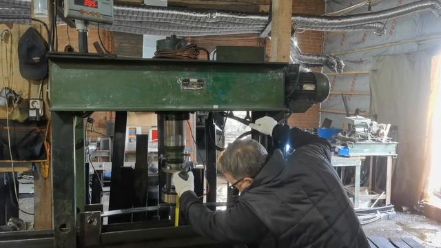 Усиленные рессоры Hyundai HD 78 смотреть онлайн