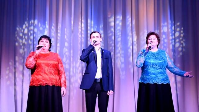 Праздничный онлайн-концерт Мы вместе, мы едины.mp4 смотреть онлайн