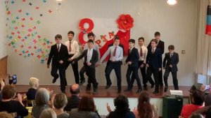 6В класс СШ№25 Поздравление от мальчишек для учителей к 8 марта (2020 г)