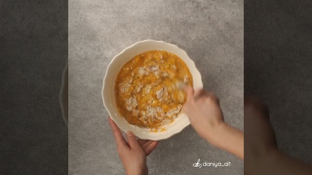 Тыквенные кексы с творожной начинкой | Рецепт кексов из тыквы с творожным сыром смотреть онлайн