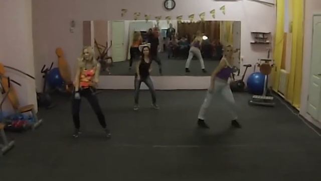 Латина на вечеринке в Фитнес Lady смотреть онлайн