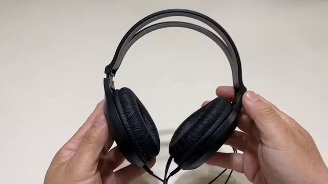 Panasonic RP HT161MRP, Full Sized Lightweight Over The Ear Headphones with Mic and Long Cord смотреть онлайн