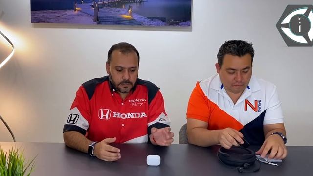 Bose QC30 Vs AirPods Pro смотреть онлайн