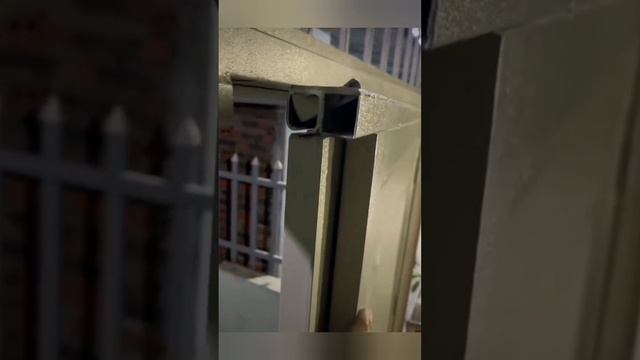 Защёлка для раздвижных ворот ? Мастеру на заметку ?️??