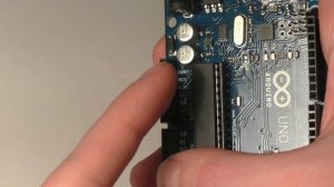 КАК УСТРОЕНА ПЛАТА ARDUINO UNO [Уроки Arduino #2].mp4