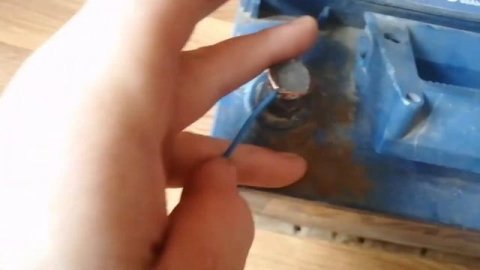 Как зарядить аккумулятор в домашних условиях,Лайфхак