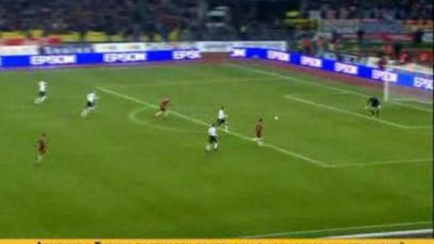 Сборная России продлила футбольный сезон