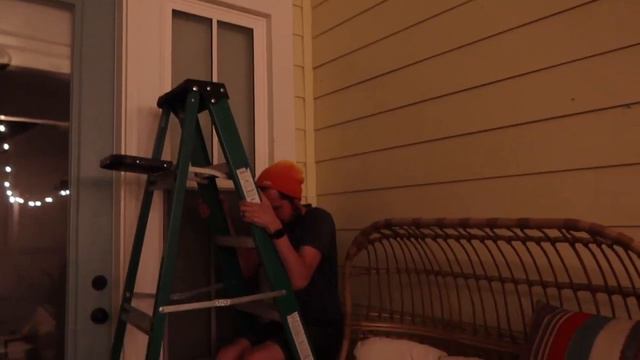 We Got A Trampoline! смотреть онлайн