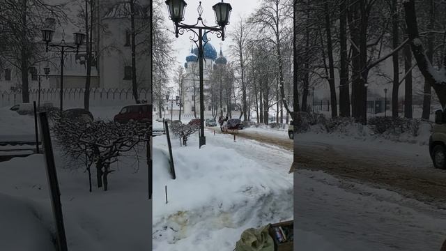 Кузница для туристов, на улице города Суздаль