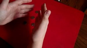 Фокусы с монетами, простой фокус с монетой, исчезновение монеты