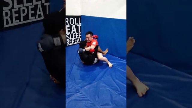 MOUNT CONTROL, KELAS BJJ NOGI DI SHAKA BJJ ACADEMY - SURABAYA смотреть онлайн