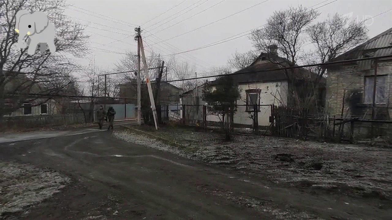 Украинские националисты возобновили обстрел Донецка