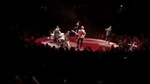 U2: "Elevation" Live - eXPERIENCE + iNNOCENCE Tour @ The Forum (HD)