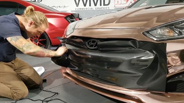 Vinyl wrapping gloss carbon fiber. How to vinyl wrap front trim in carbon fiber. By @ckwraps смотреть онлайн