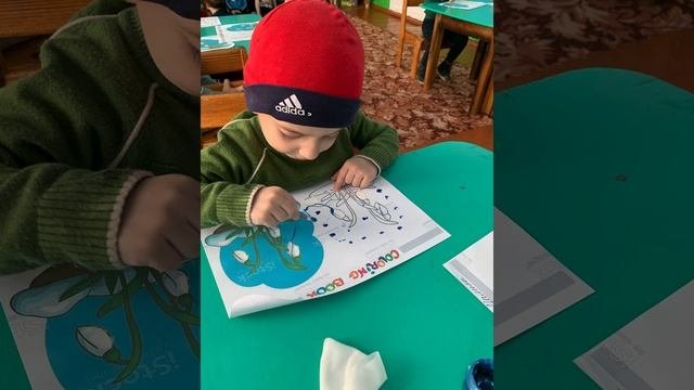 Нетрадиционная техника рисования -ватными палочками «Подснежники»