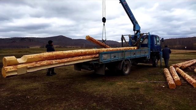 Пристрой к деревенскому дому. Начинается большая стройка. #сруб#фундамент#кран#манипулятор смотреть онлайн