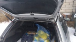 Toyota Caldina открывание пятой двери.