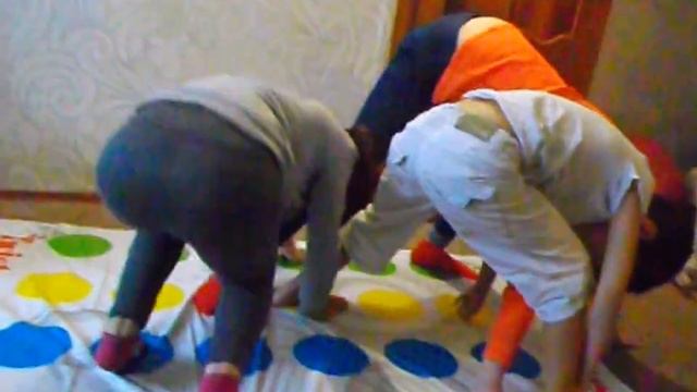 Прикольный челлендж  твистер Cool Challenge Twister