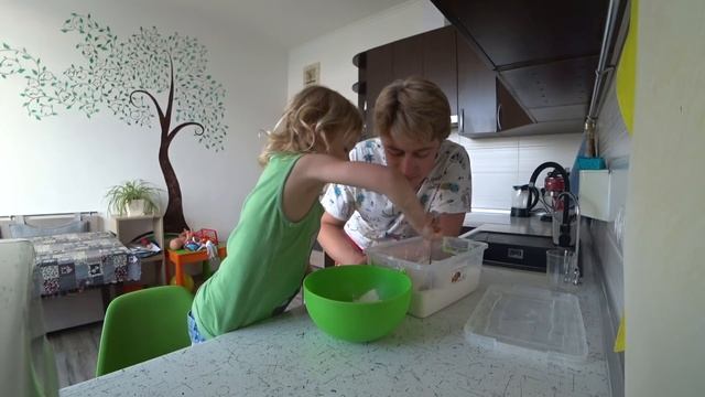 ДИАНУ ЗАБРАЛА СКОРАЯ! ОСТАЛИСЬ ОДНИ. ВСЕ ПОЕЗДКИ ОТМЕНЯЮТСЯ / VLOG смотреть онлайн