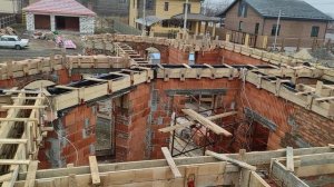 Частный дом в г.Аксай. Армопояс. Некоторые ньюансы монтажа армопояса и его обогрева.