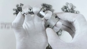 ПРУЖИННЫЙ хомут DAR. Пружинная сталь 65MN, DACROMET, Работа в жестких условиях. ОБЗОР