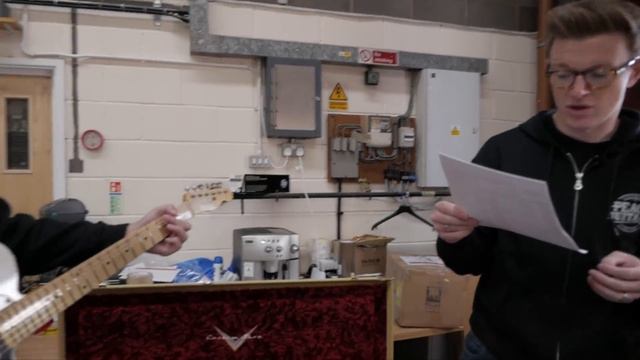 Fender Master Design Custom Shop Unboxing! смотреть онлайн