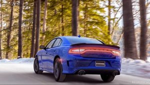 2020 Dodge Charger GT с полноприводной системой, V6 и мощностью 300 л.с.