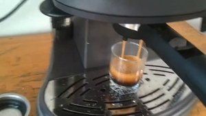 Delonghi EC300M - Espresso (приготовление эспрессо)