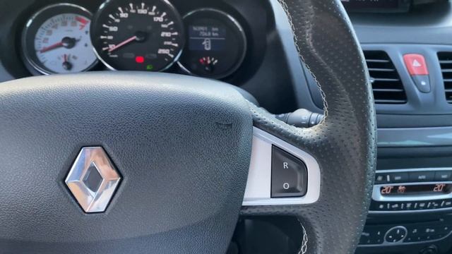 Renault Megane III 2,0 TCE GT смотреть онлайн