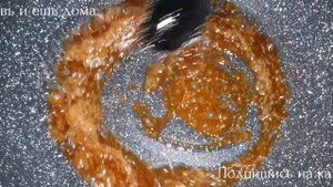 Куриные крылья по корейский или по китайский. Очень вкусные. Пальчики оближешь.