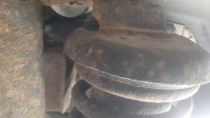 Уаз патриот 2007. Оторвался кронштейн переднего амортизатора.