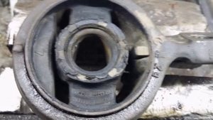 BMW E36 замена сайлентблоков передних рычагов