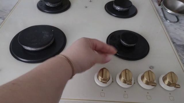 Чем моем плиту? Как готовим блины? смотреть онлайн