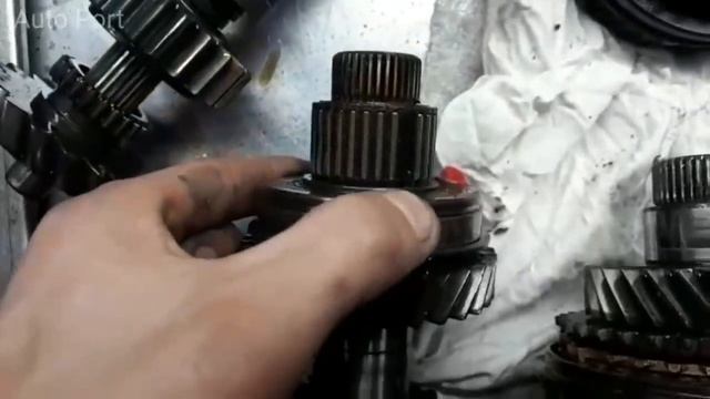 ЖЕСТЬ НА СТО или будни автомехаников#20 Ехать до последнего . смотреть онлайн