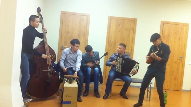 МЕЧТА СБЫВАЕТСЯ - СЕЛЬСКИЕ РЕЗИДЕНТЫ (КАВЕР) смотреть онлайн