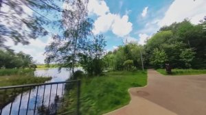 Спеша в ресторан на встречу, банкир помог бродяжке с малышом… Но услышав ее предсказание, остолбене