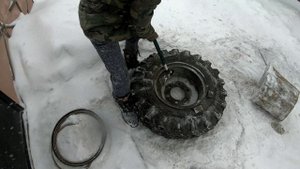 Бортировка колеса ГАЗ-63.