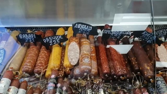 ЕДЕМ С ДОЧЕРЬЮ В НОВЫЙ МАГАЗИН. УВИДЕЛИ СТРАННОЕ. КОЛБАСА ЛЕНДЛИЗ. СУП ДЛЯ КОТОВ. СОЛИМ САЛО.