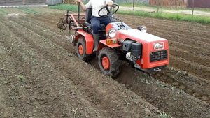 Прополка междурядий "ежами"