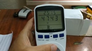 Power meter измеритель мощности, напряжения, тока с батарейкой и подсветкой экрана from Gearbest