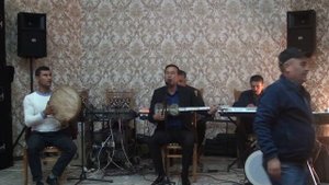 Ahadjon Uzoqov. To'yda Naxorgi oshda. Klassik qo'shiqlar. Jonli ijro.